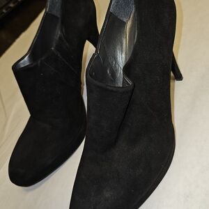 Stuart Weitzman  Elegant Black Suede Women's Ankle Boots